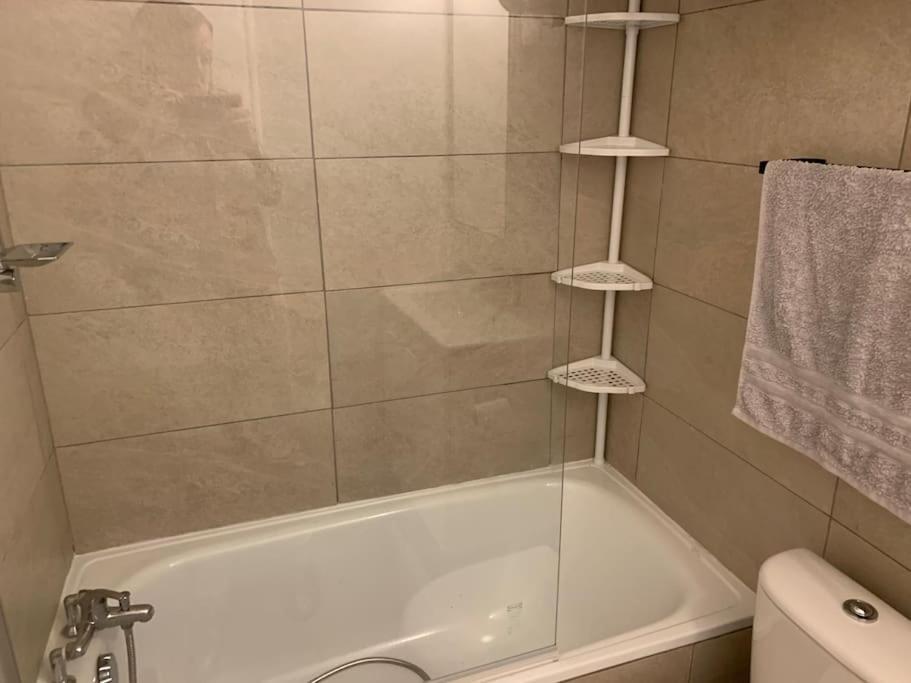 Studio Lumineux, Refait A Neuf, Metro Jourdain Paris Eksteriør bilde